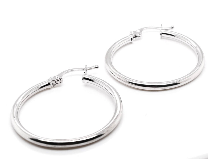 10KT White Gold Earrings.