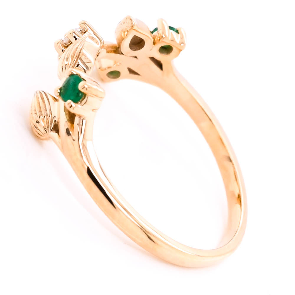 Fire & Ice 10KT Yellow Gold Emerald & Candian Diamond Leaf Ring.