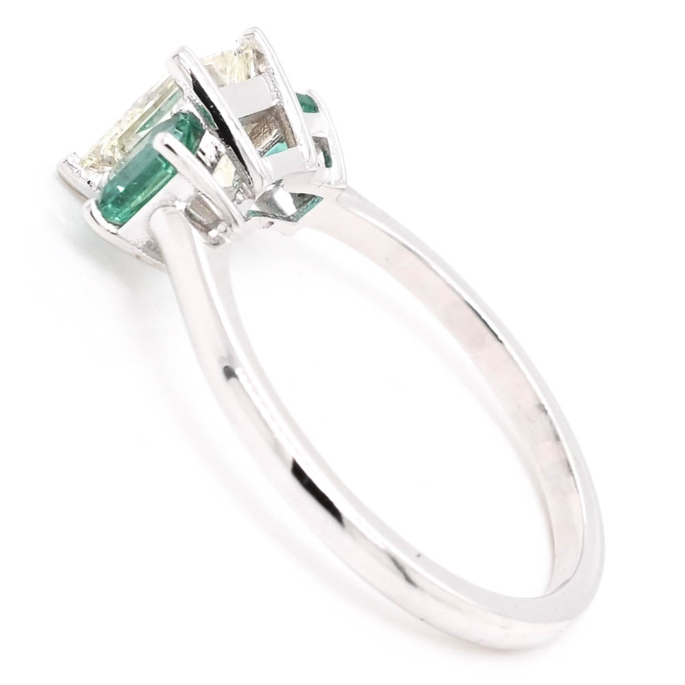 14KT White Gold 1.01CT Princess Cut Diamond & Emerald Ring.